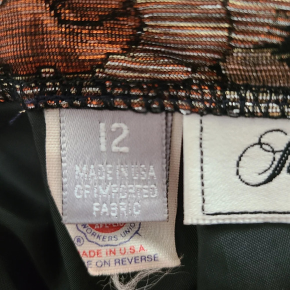 Vintage Black Metallic Skirt / Saks Fifth Avenue / Size 12 - Picture 5 of 7